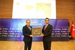 Denge Sanatı: Kalp mi, Zihin mi, Cüzdan mı Konferansı ASÜ’de Gerçekleşti